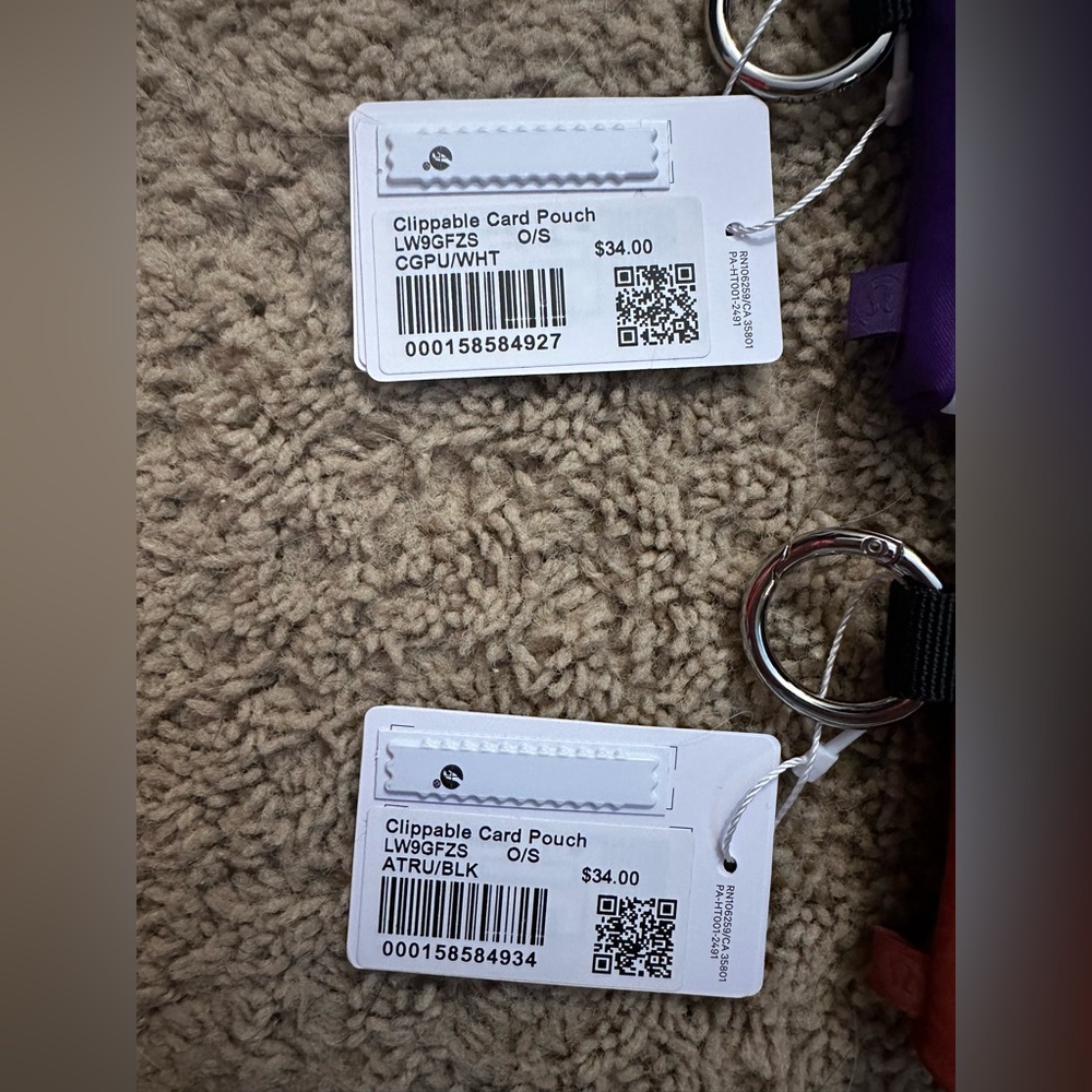 RARE! 2 Lululemon Clippable Card Pouches. - Picture 2 of 5